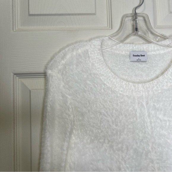 Sunday Women’s White Best Kitten Sweater Sz S - Picture 4 of 7